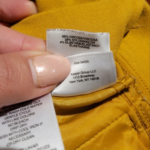 💛 4/$20 | Yellow Slacks - Picture 6 of 9